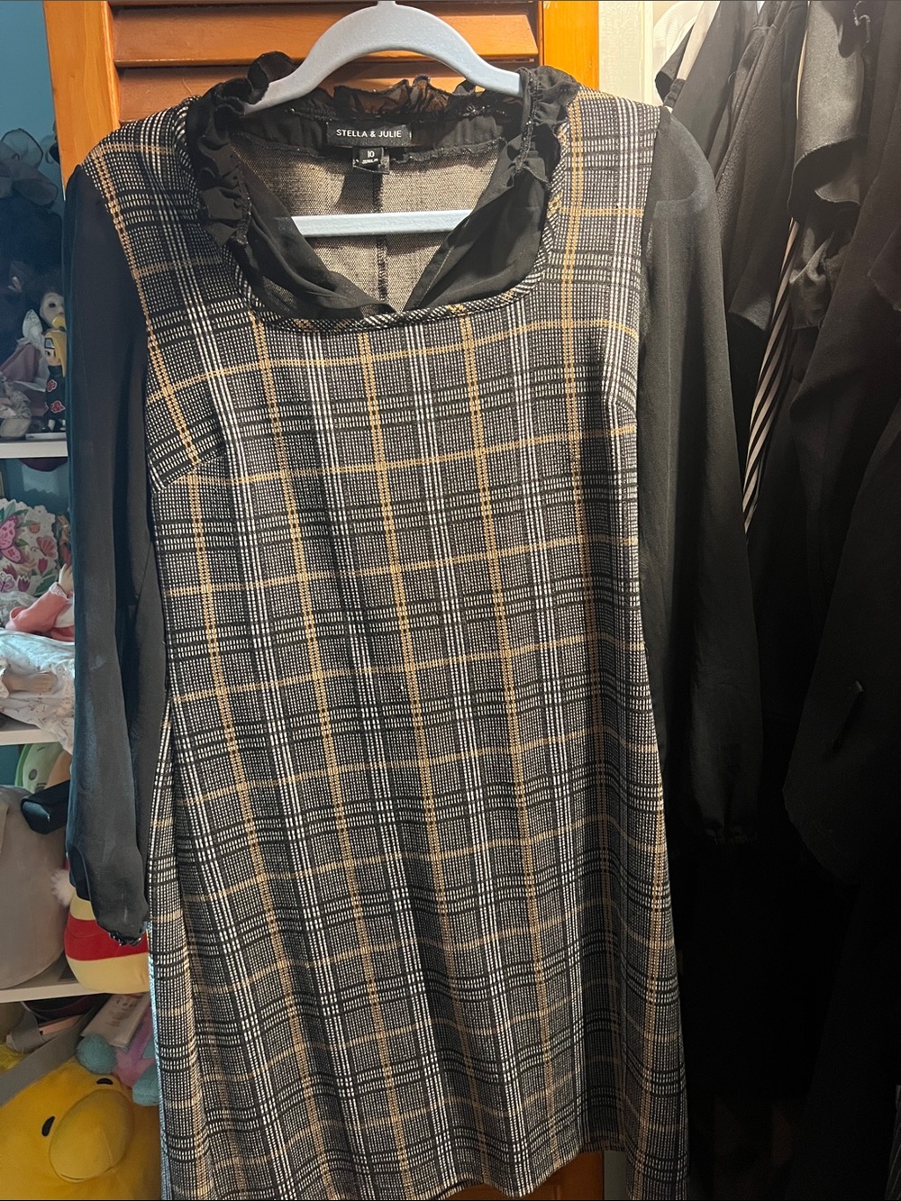 Black Plaid Long-Sleeve Dress